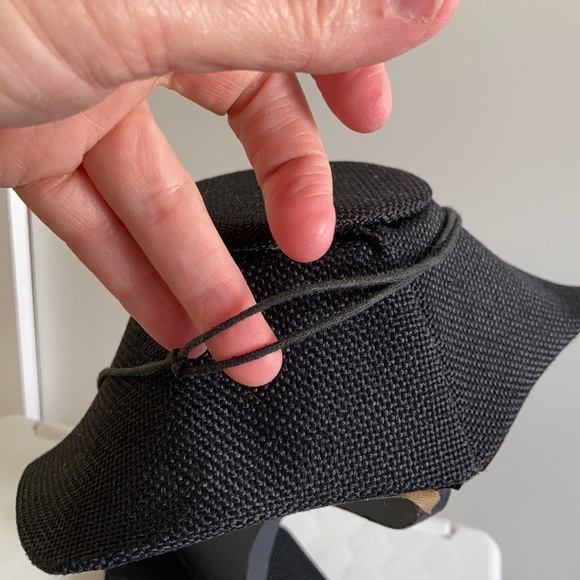 Pink Heart charm w/ LAUREN written on grain of Rice Beaded adjustable Necklace - Picture 4 of 9